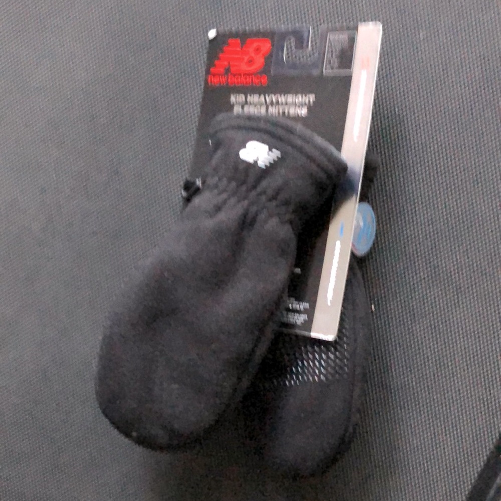 NB (L) heavy weight fleece mittens